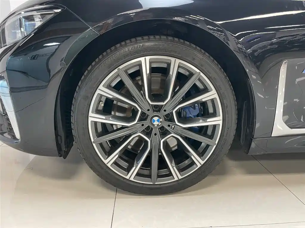 BMW 7 Series 2019 Facelift 740Li xDrive Executive M Sport Package фото 28