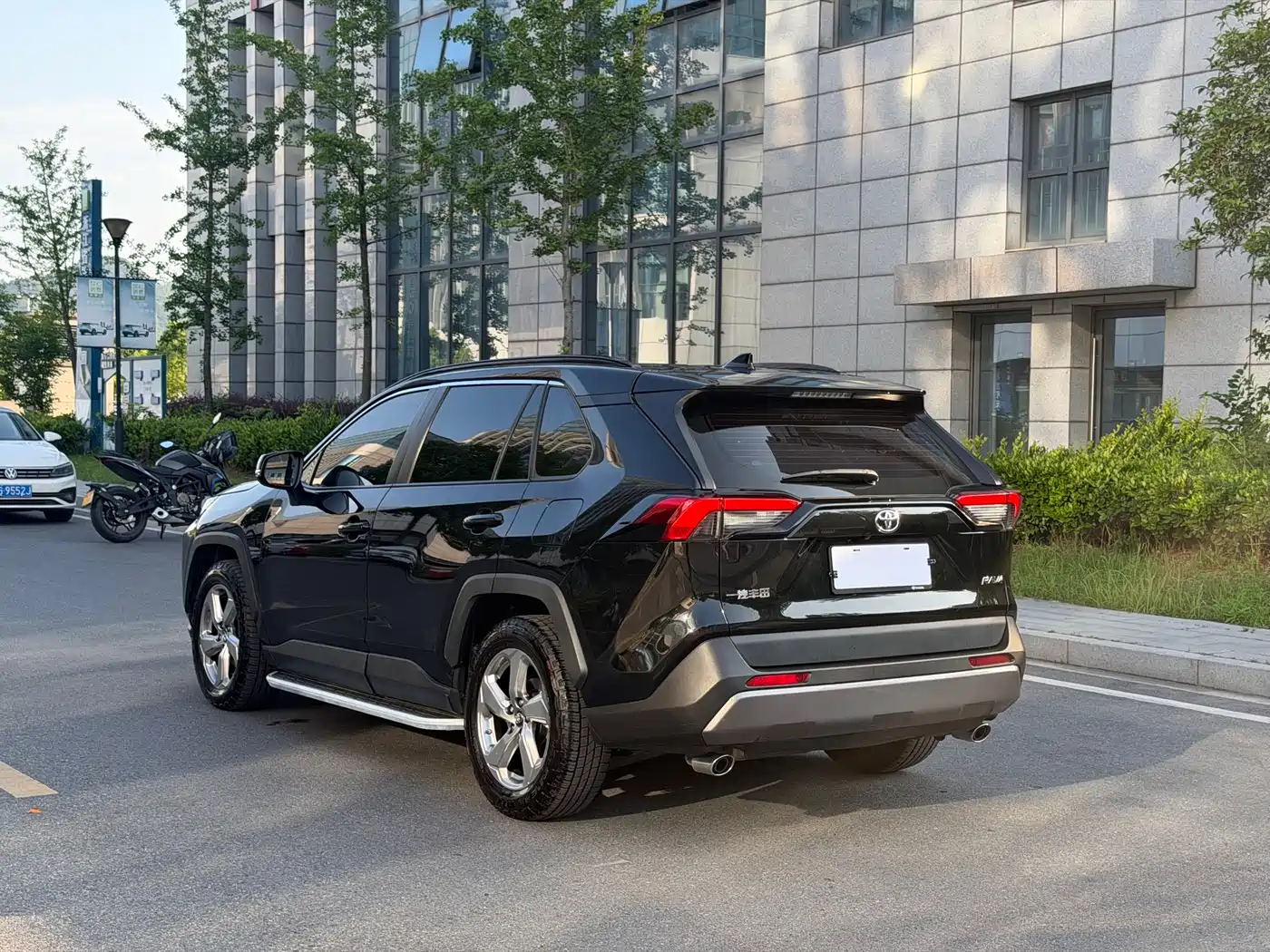 Toyota RAV4 Rongfang 2022 2.0L CVT 2WD Trend Edition фото 7