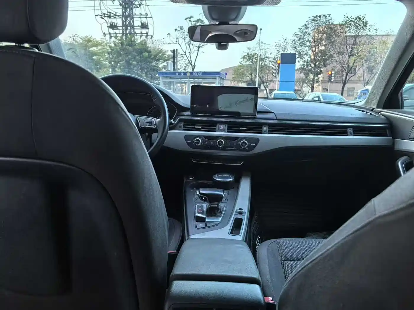 Audi A4L 2017 Plus 40 TFSI Progressive фото 9