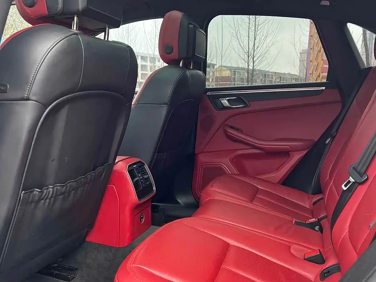 Porsche Macan 2021 Macan 2.0T фото 6