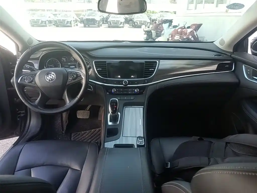Buick LaCrosse 2018 Model 20T Elite Edition фото 16