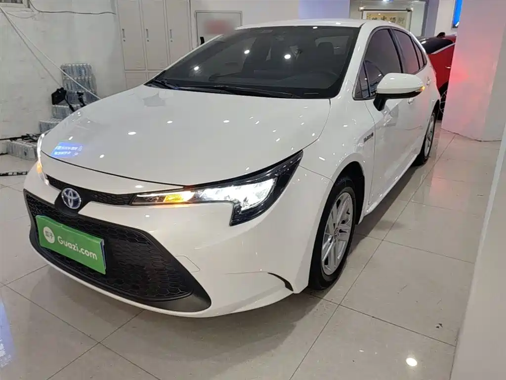 Toyota Levin 2022 Dual Engine 1.8H E-CVT Progressive Edition фото 2