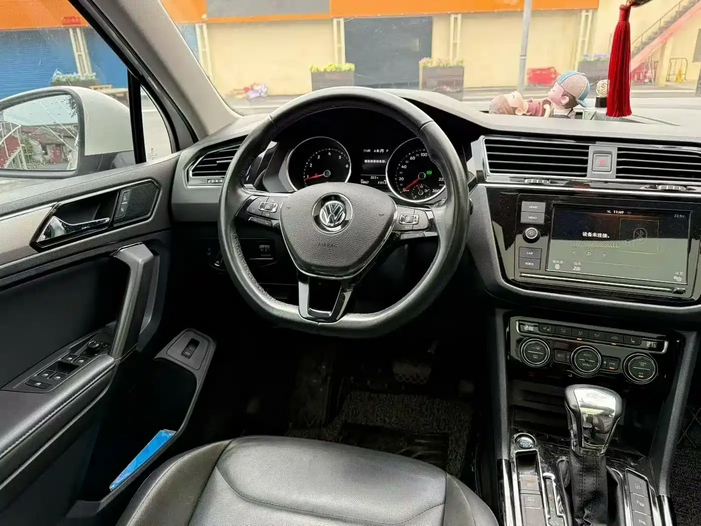 Volkswagen Tiguan L 2019 330TSI Automatic 2WD Smart Luxury Edition China VI фото 5