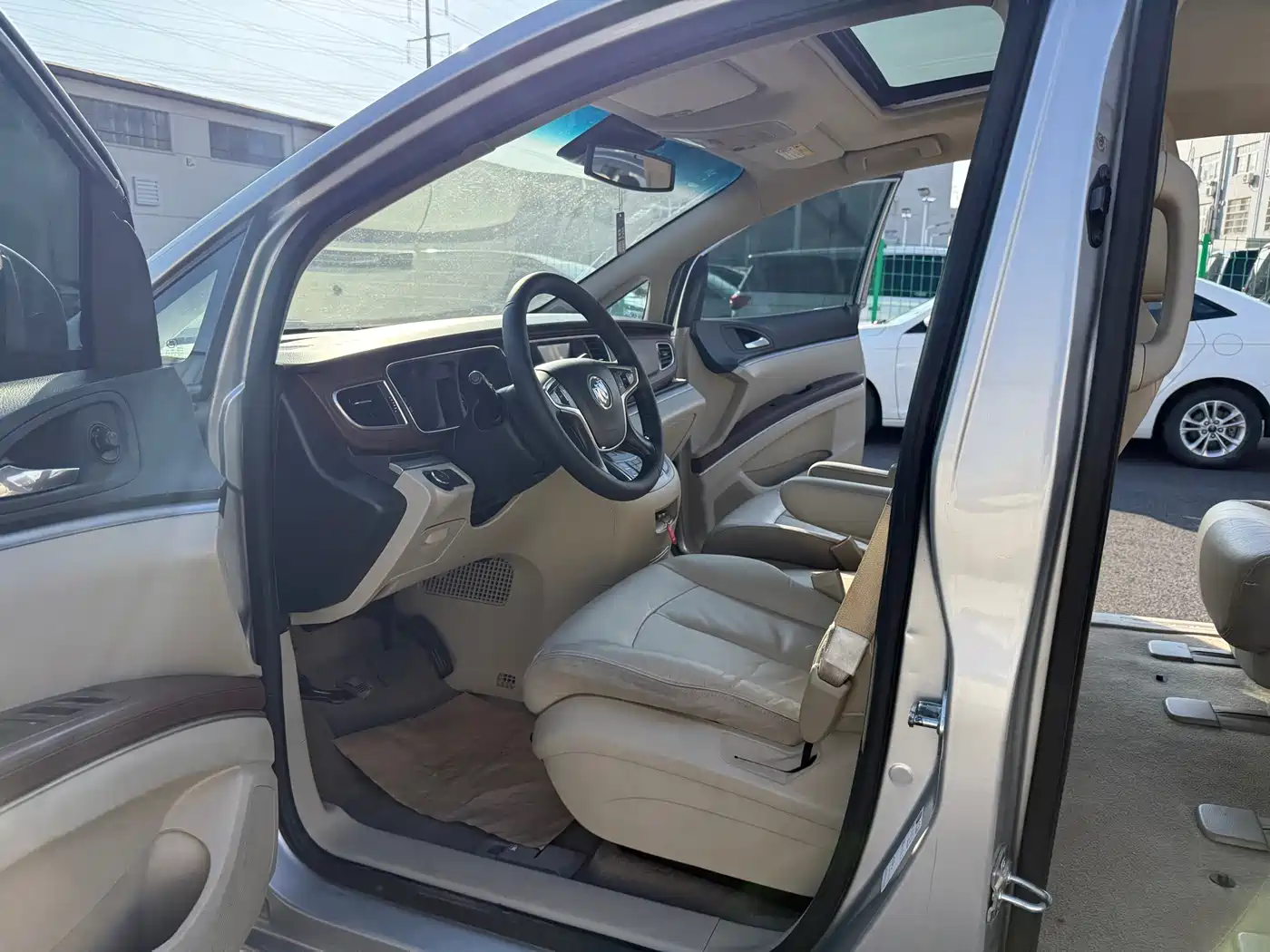 Buick GL8 2017 25S Luxury China V фото 18