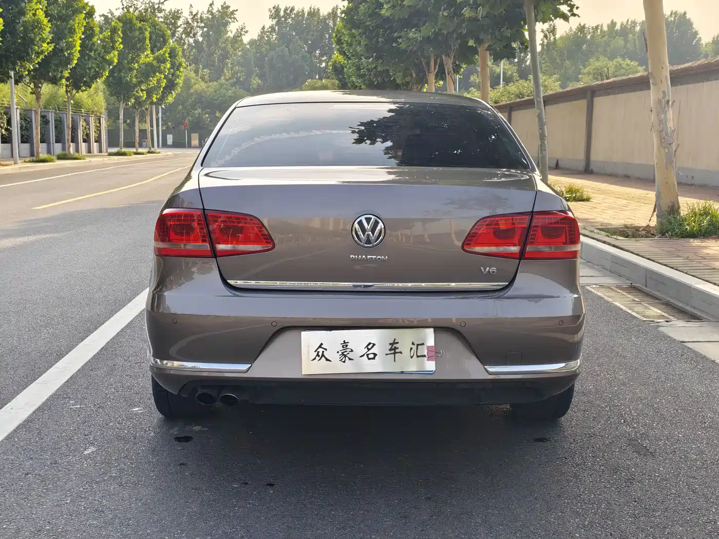 Volkswagen Magotan 2015 Facelift 1.8TSI Luxury фото 4