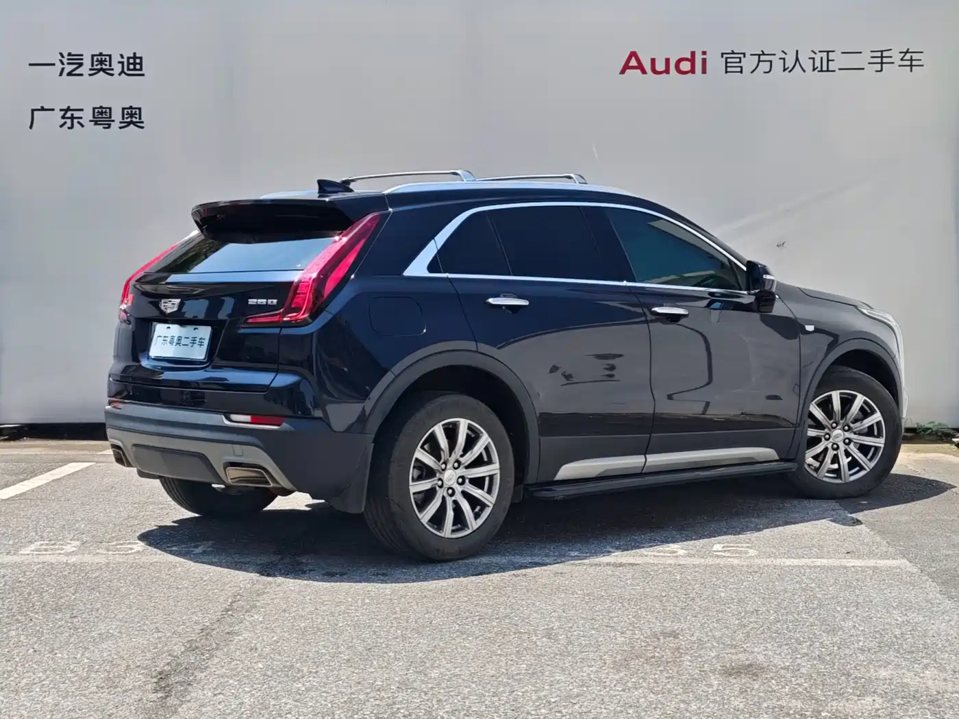 CADILLAC XT4