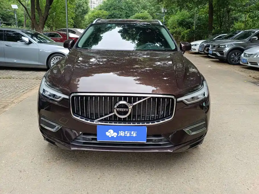 Photo 2 - Volvo XC60