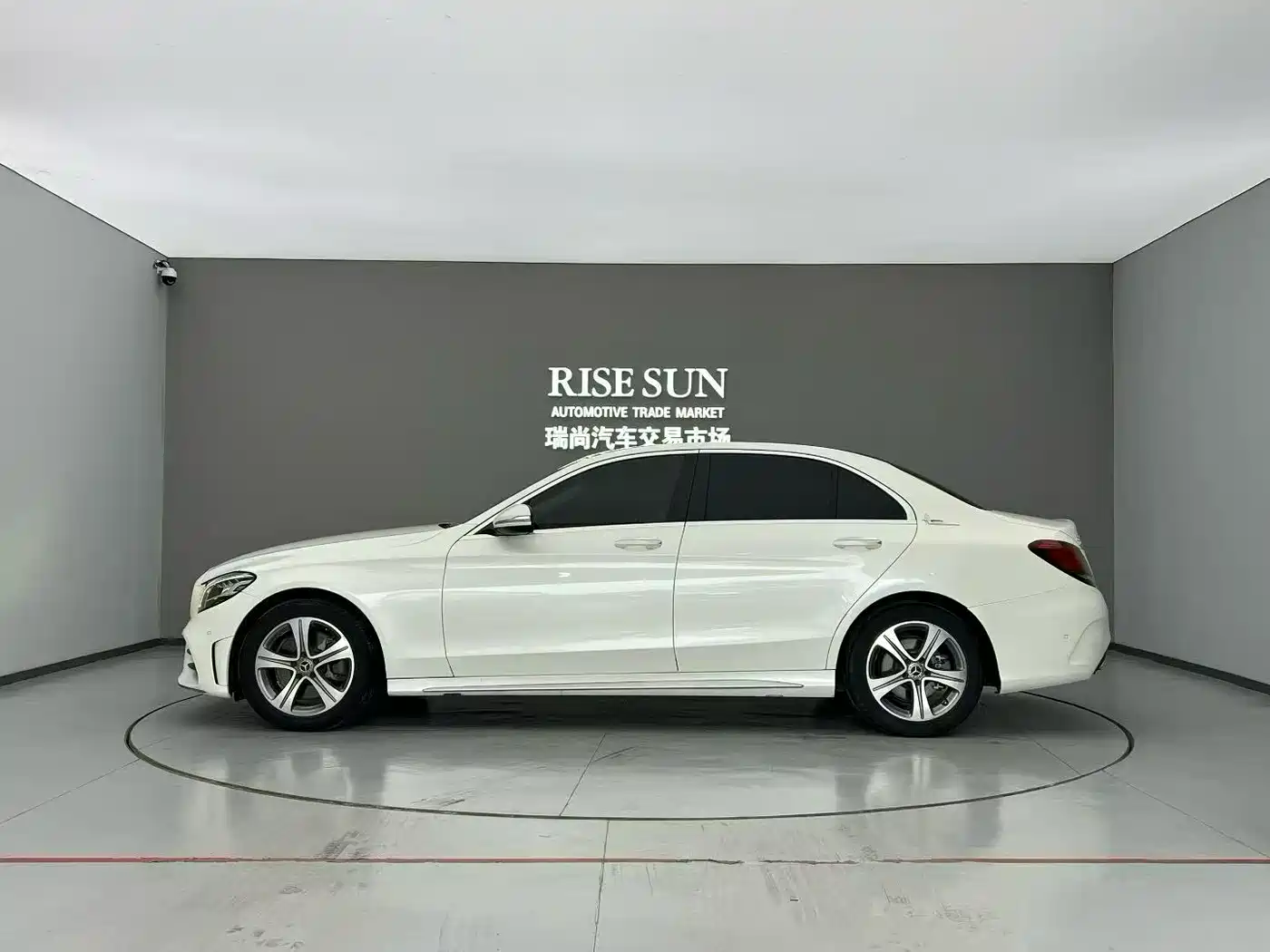 Mercedes-Benz C-Class 2019 Facelift C 260 L Sport фото 3
