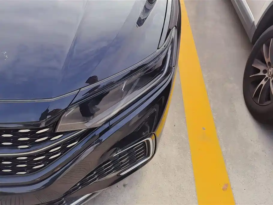 Volkswagen Passat 2023 330TSI Elite Edition фото 5