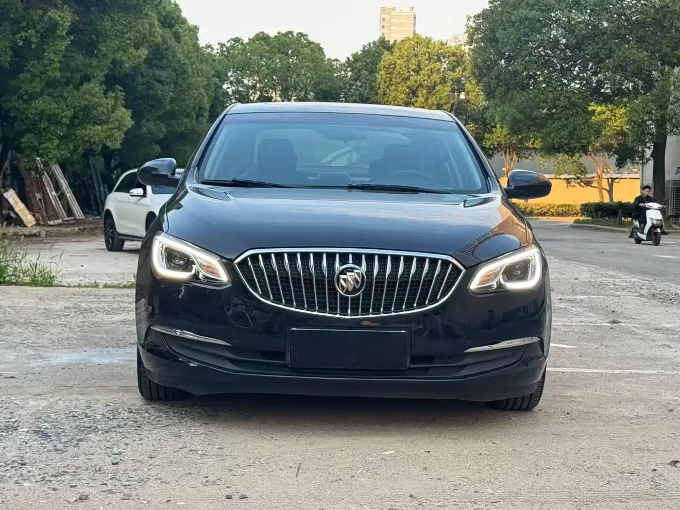 Buick Excelle 2016 Model 15N Automatic Luxury фото 2