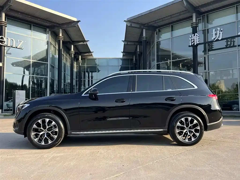 Mercedes-Benz GLC 2024 GLC 260 L 4MATIC Dynamic 5-seater фото 8