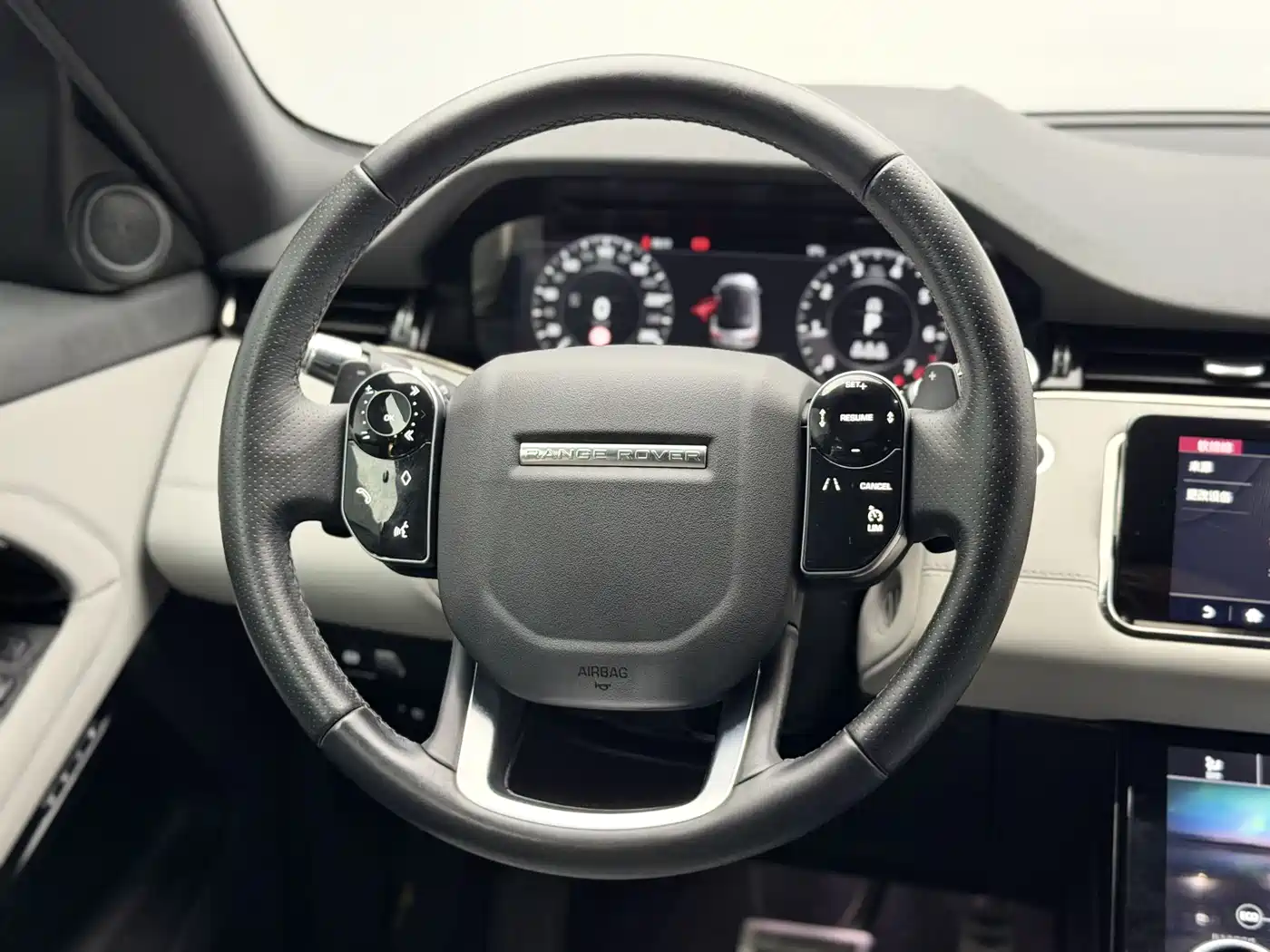 Land Rover Range Rover Evoque 2020 249PS R-DYNAMIC SE Sport Tech Edition фото 15
