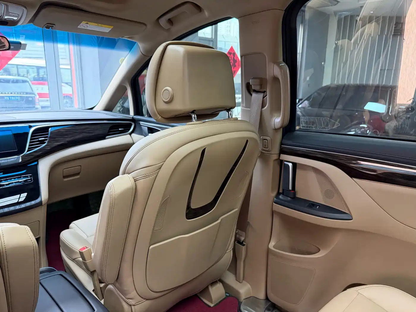 Buick GL8 2018 ES 28T Luxury Type China VI фото 39