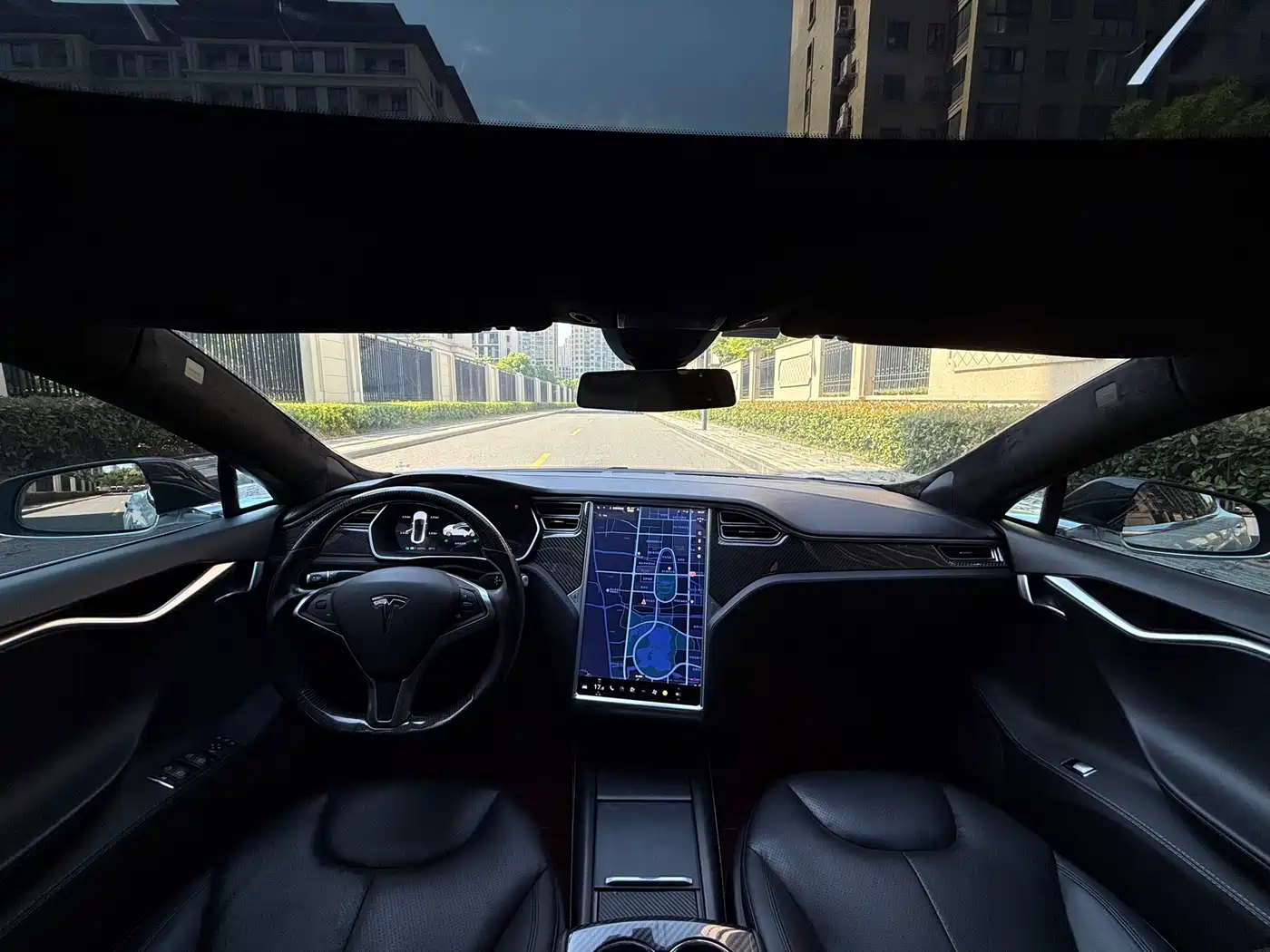 Tesla Model S 2014 Model S 85 фото 14