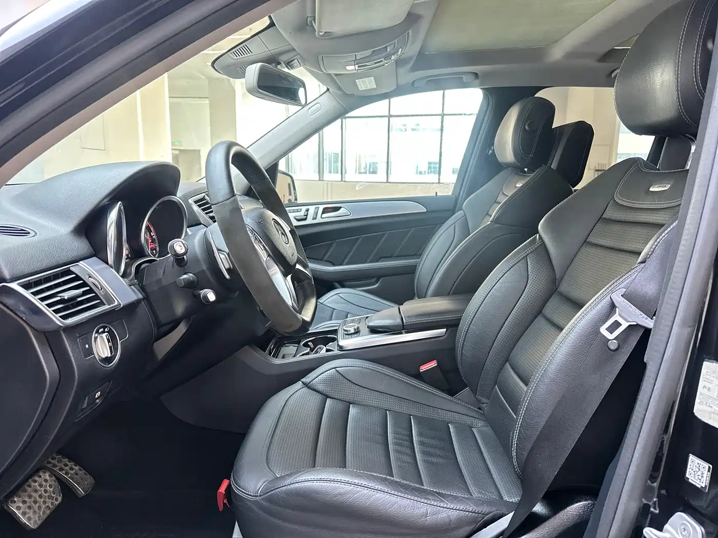 Mercedes-Benz M-Class AMG 2014 AMG ML 63 фото 9