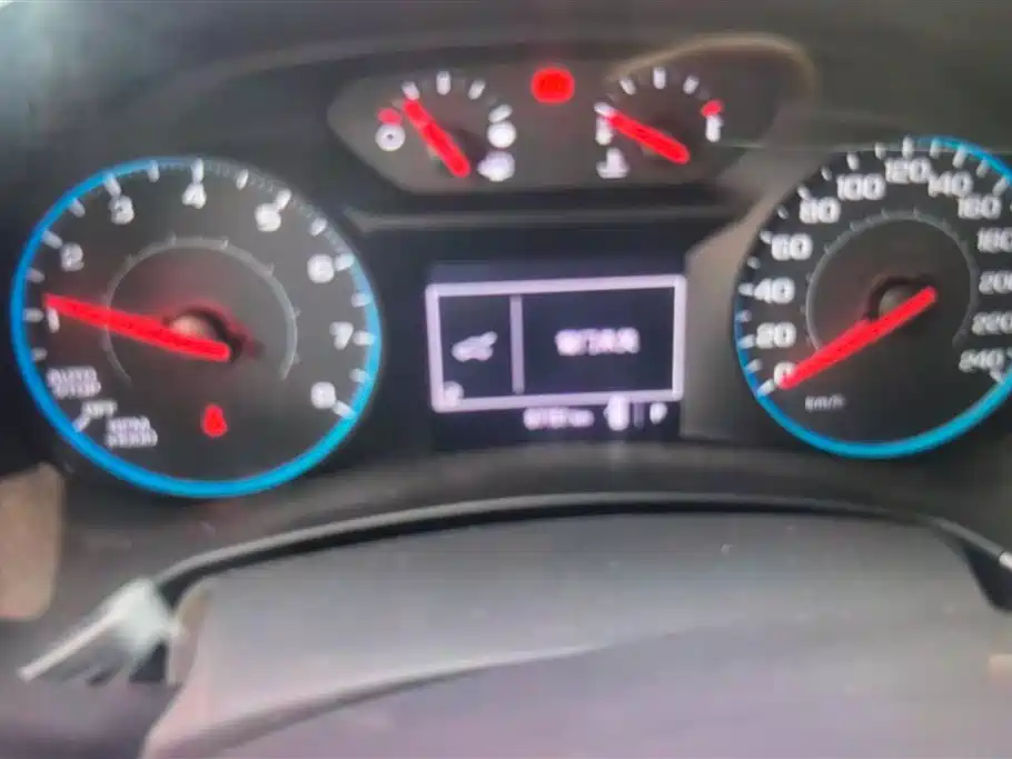 Chevrolet Equinox 2018 535T Automatic Galloping Edition фото 14