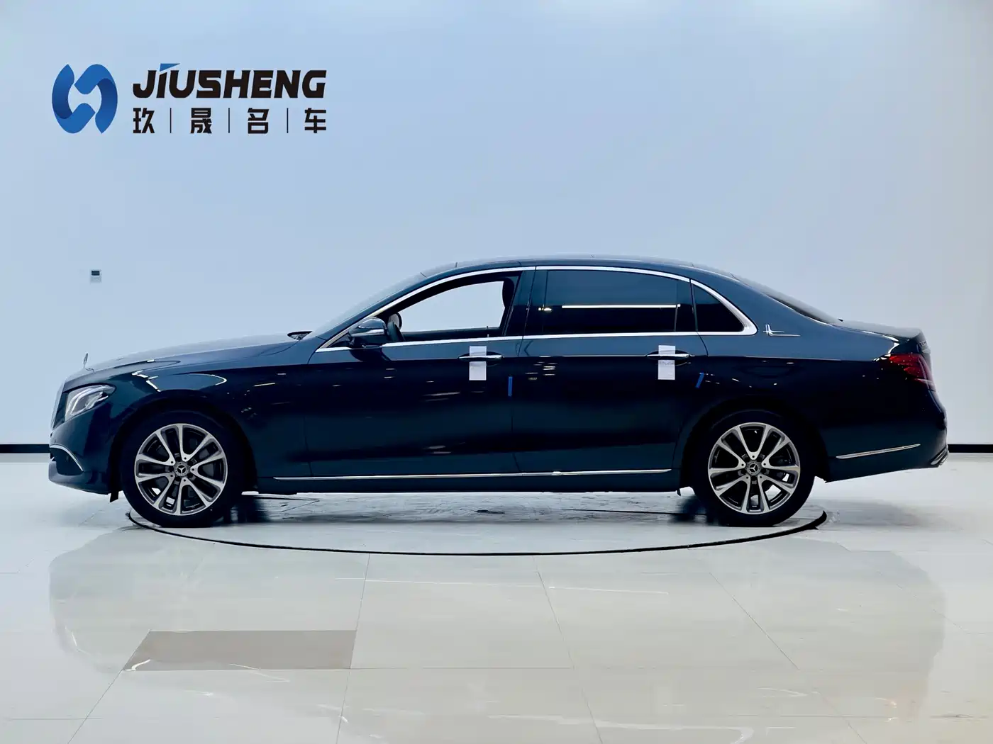 Mercedes-Benz E-Class 2019 E 300 L Fashion фото 3