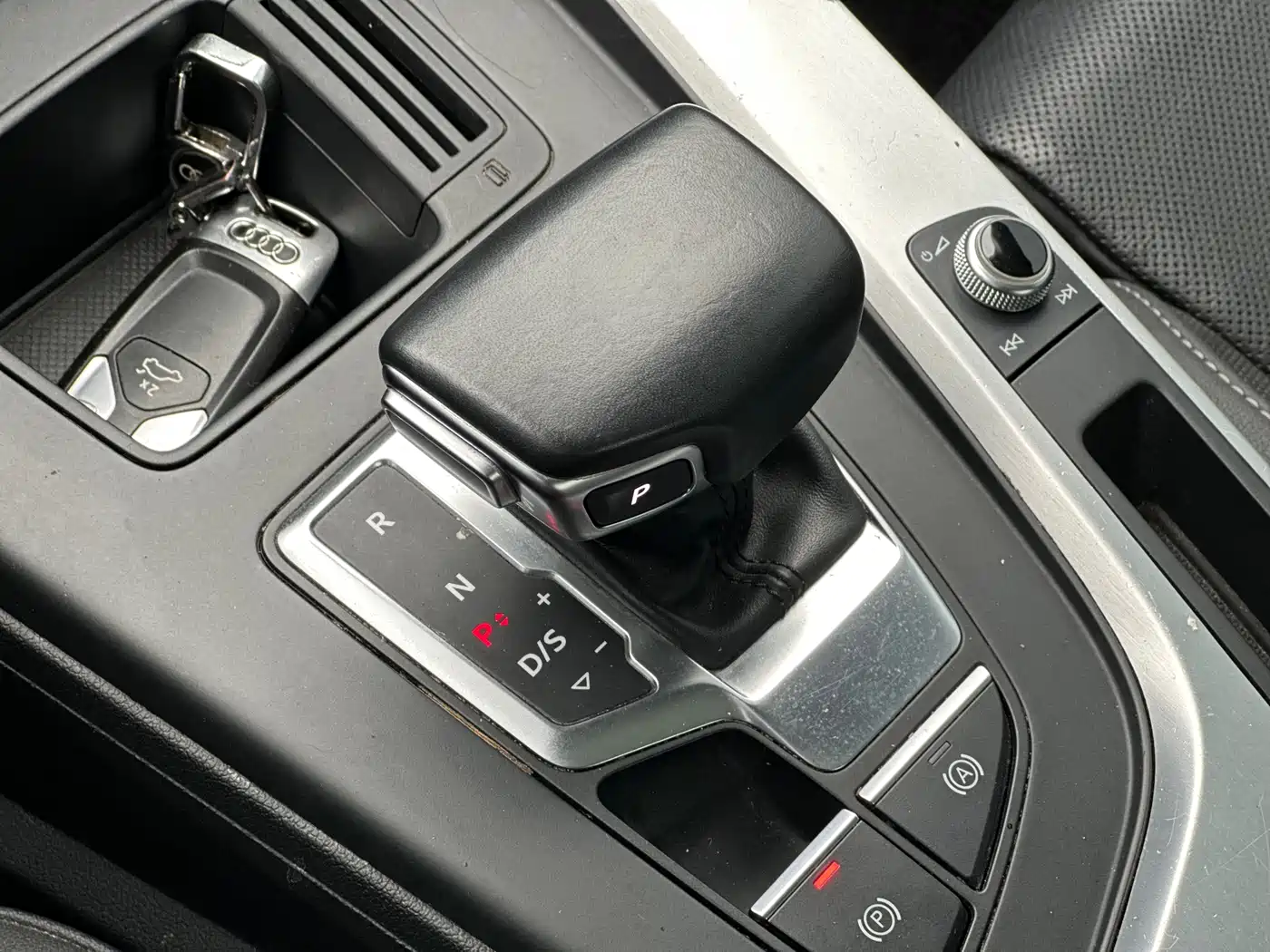 Audi A4L 2020 40 TFSI Fashion Dynamic Edition фото 13