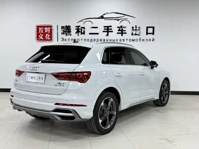 Audi Q3 2022 35 TFSI Fashion Dynamic — фото 4