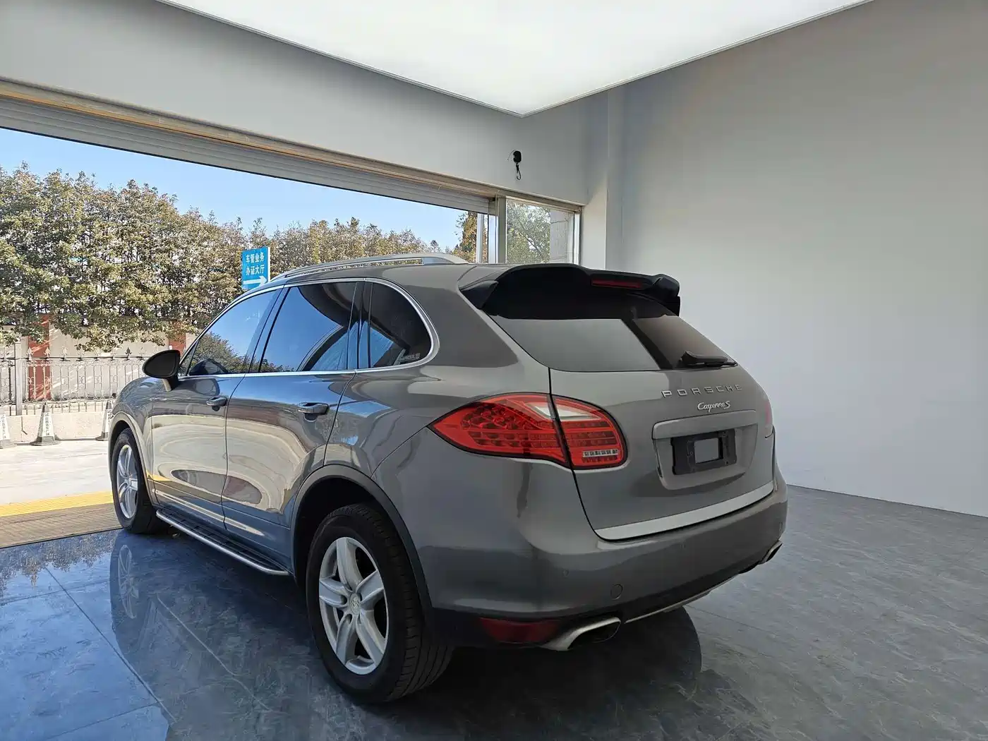 Porsche Cayenne 2011 2011 Cayenne S 4.8L