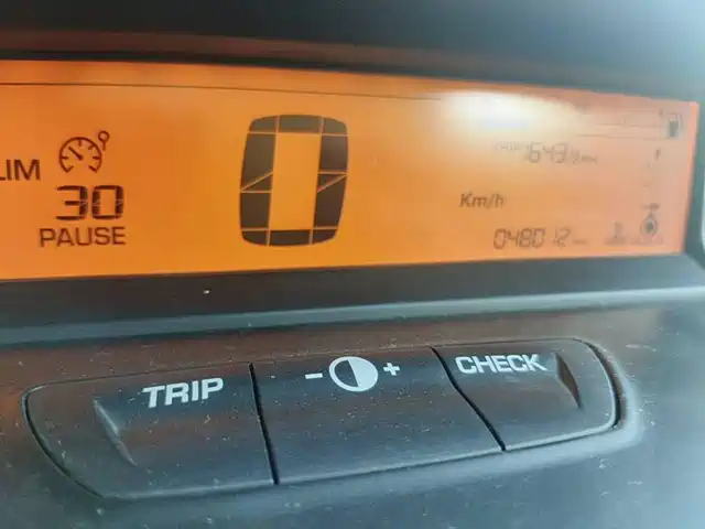 Citroën C-Quatre 2016 Classic Sedan 1.6L Manual CNG — фото 4