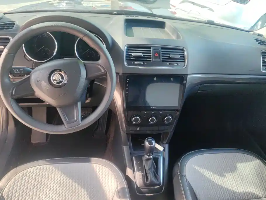 Škoda Yeti 2019 2017 TSI280 DSG Advance