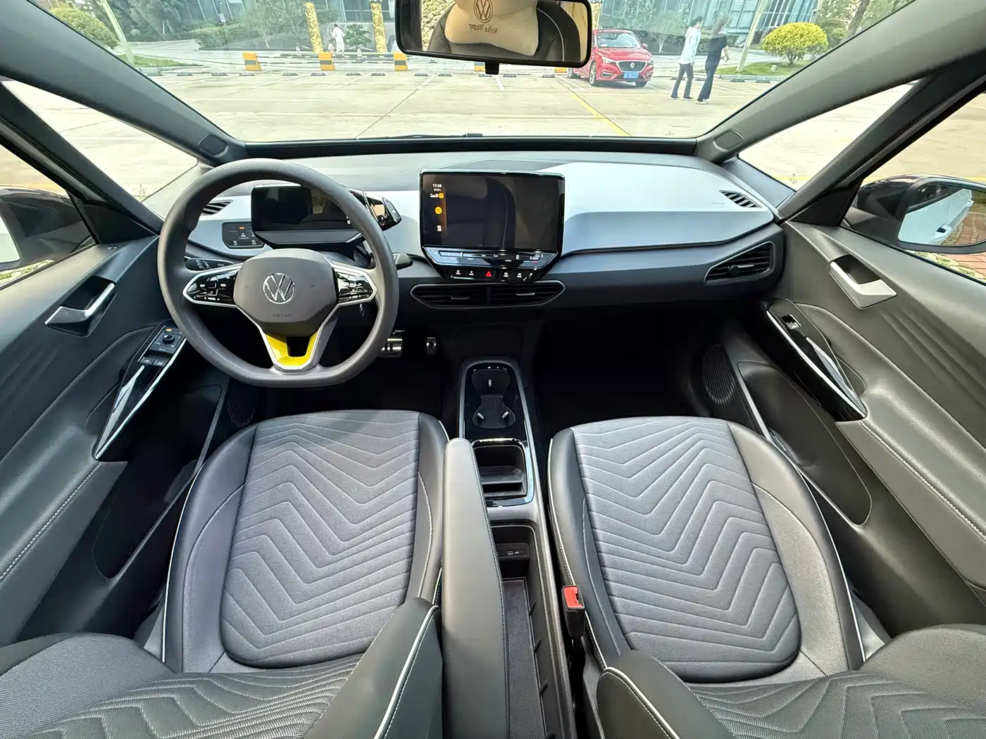 Volkswagen ID.3 2023 Pure Smart Edition фото 8