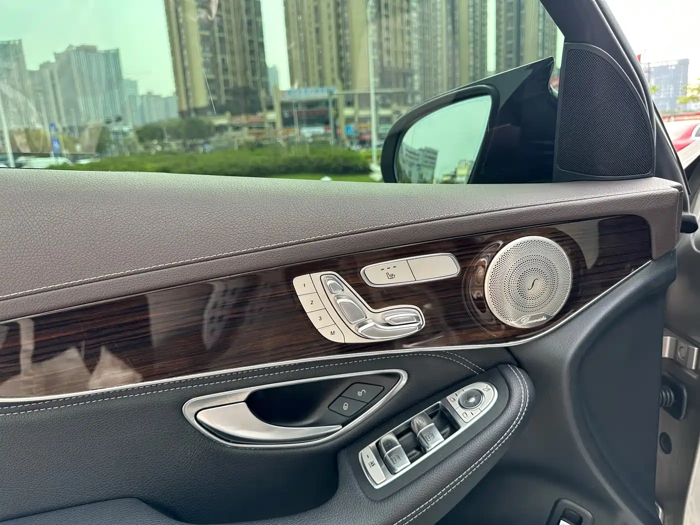 Mercedes-Benz GLC 2019 GLC 260 L 4MATIC Luxury фото 8