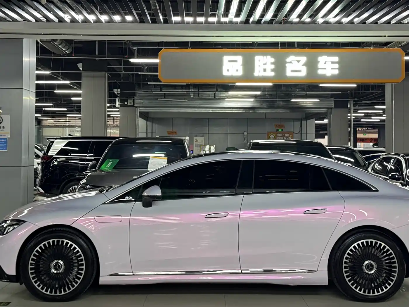 Mercedes-Benz EQE 2022 350 Luxury Edition фото 3