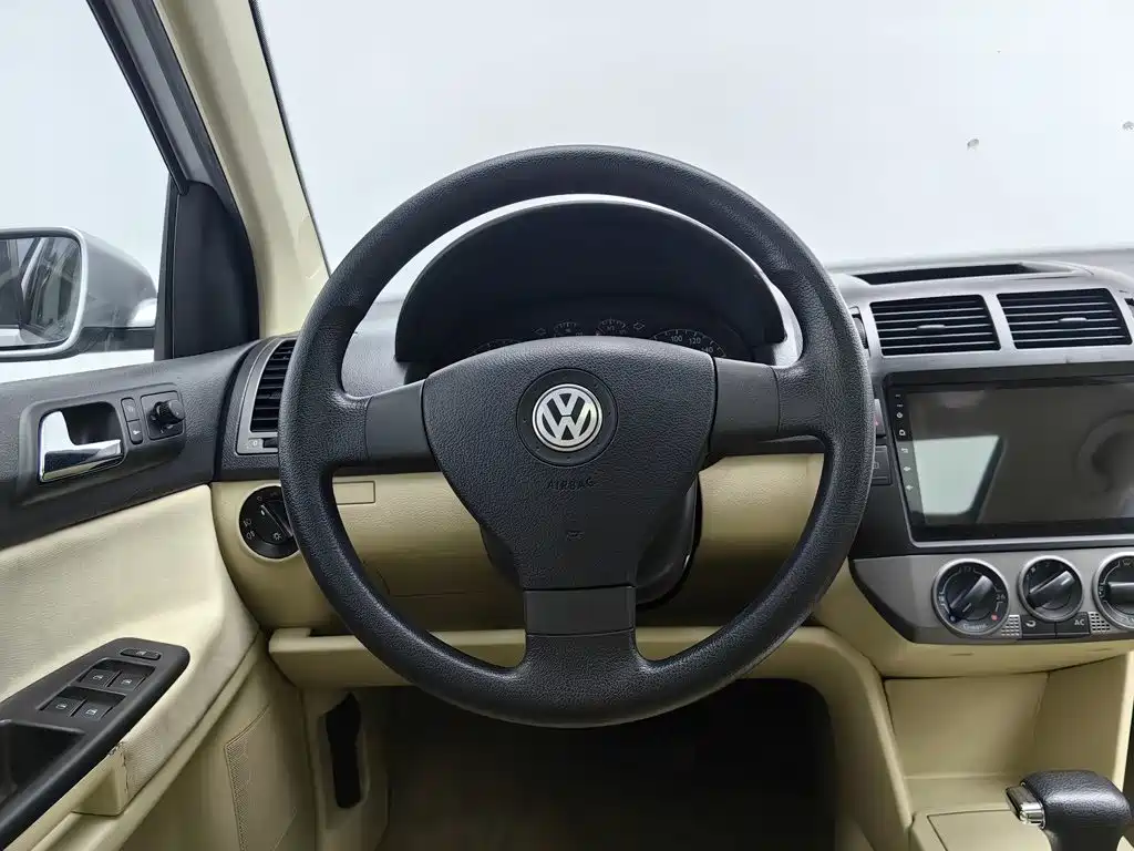 Photo 11 - Volkswagen Polo