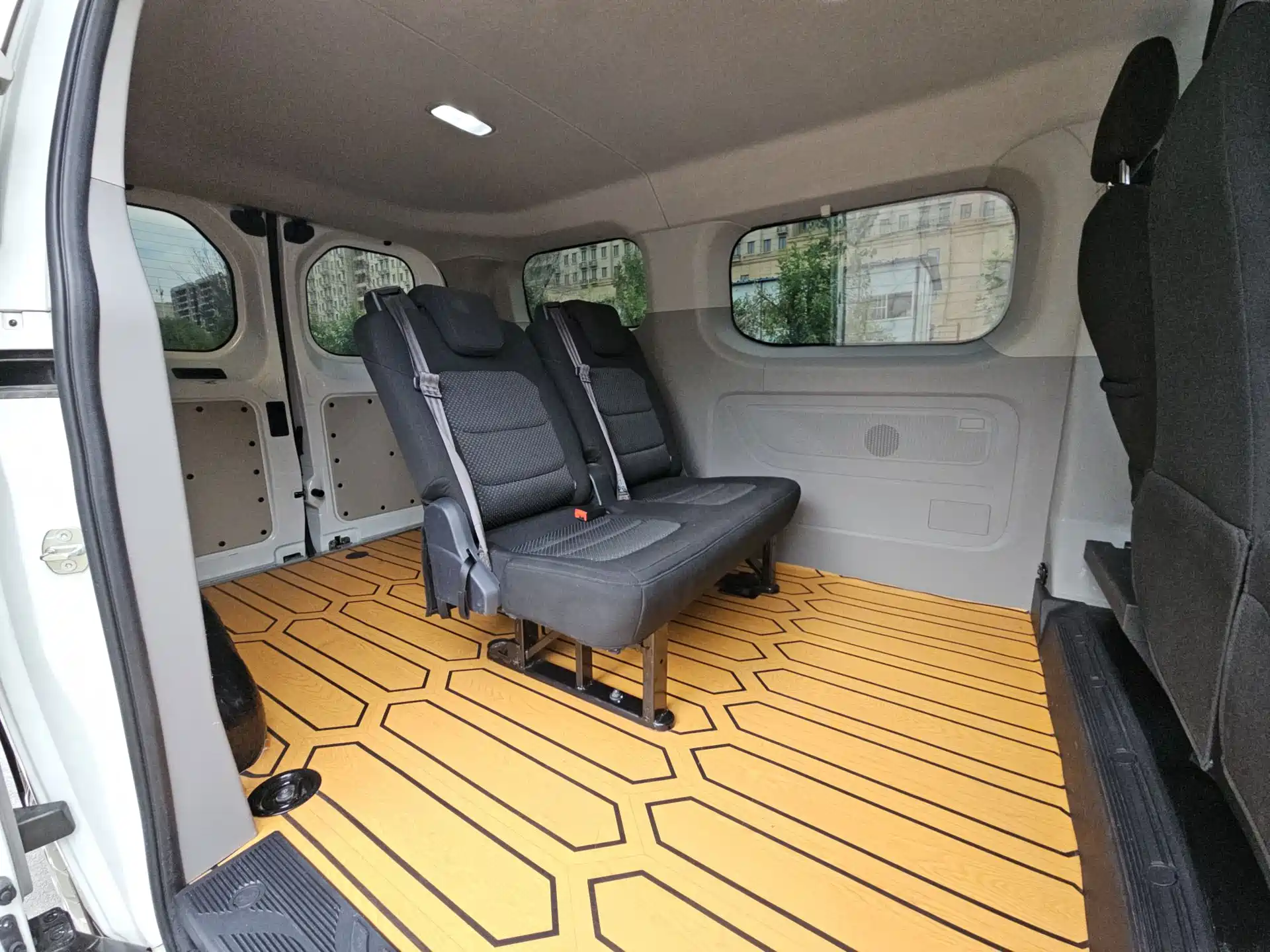 Photo 9 - Maxus Xintu V70