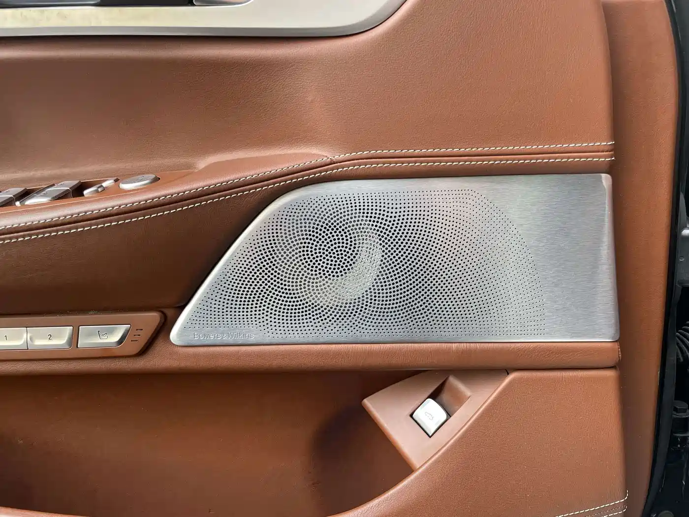 Photo 16 - BMW 7 Series