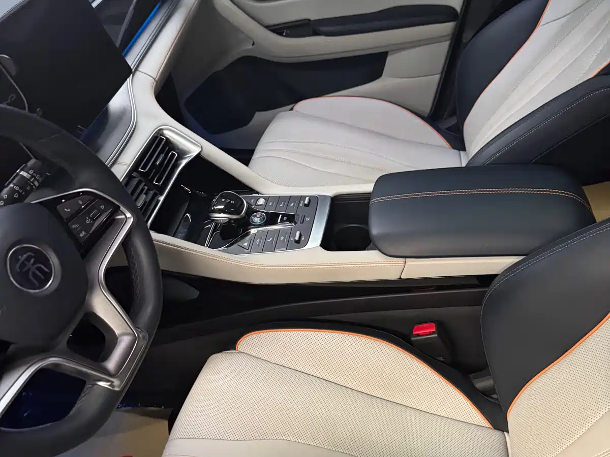BYD Song PLUS PHEV 2021 DM-i 110KM Flagship PLUS фото 13