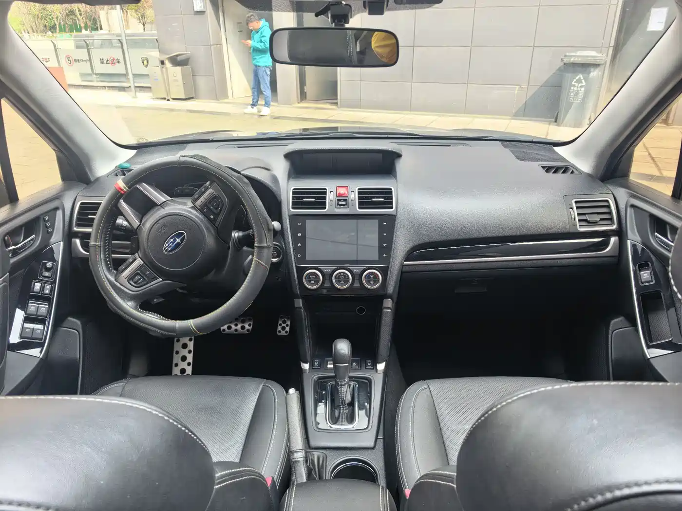 Subaru Forester 2016 2.5i Prestige Navigation Edition фото 5