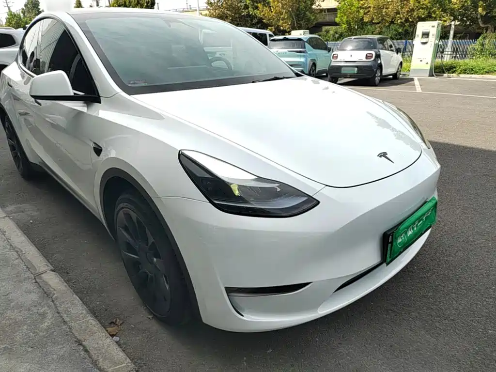 Фото 4 - Tesla Model Y
