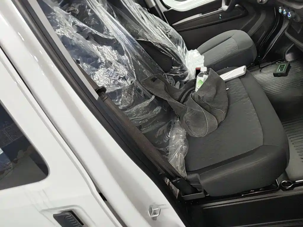 Jiangling E-Fushun 2026 2025 Clear Window Version 41.86kWh Short Wheelbase Low Roof