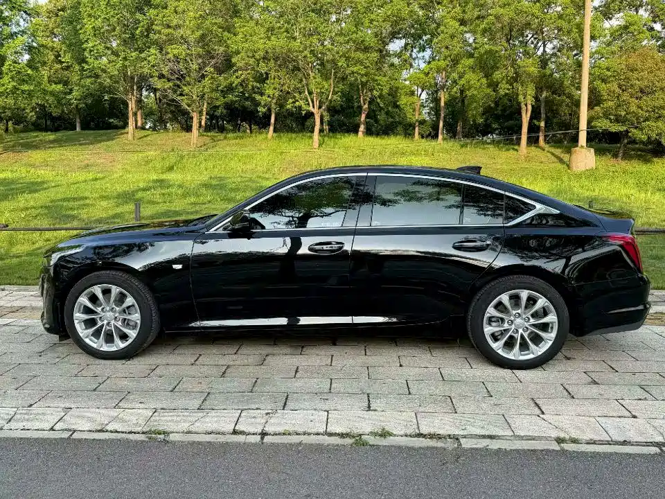 Cadillac CT5 2023 28T Luxury Style (Standard Edition) фото 3