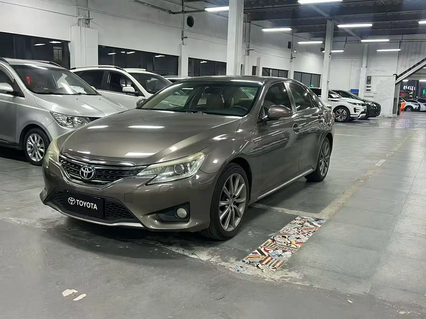 Toyota Reiz 2013 2.5V Premium Edition фото 2