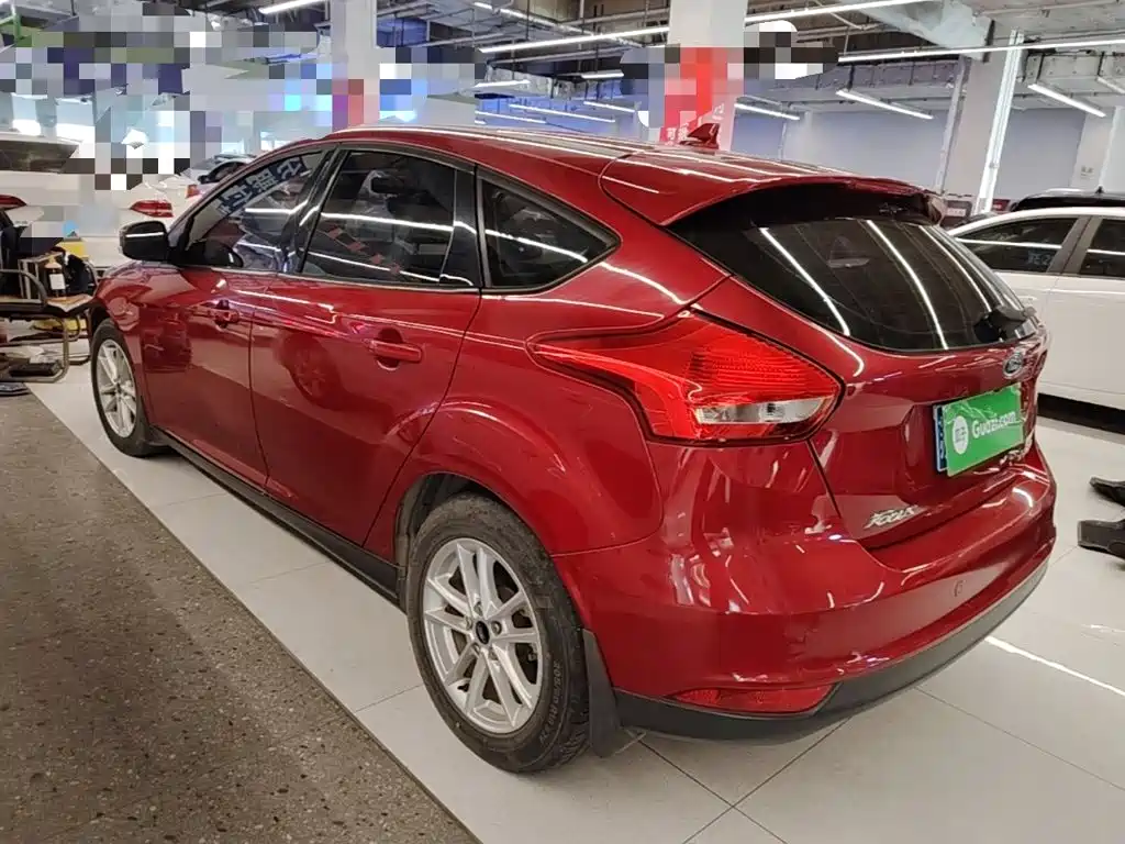 Фото 5 - Ford Focus