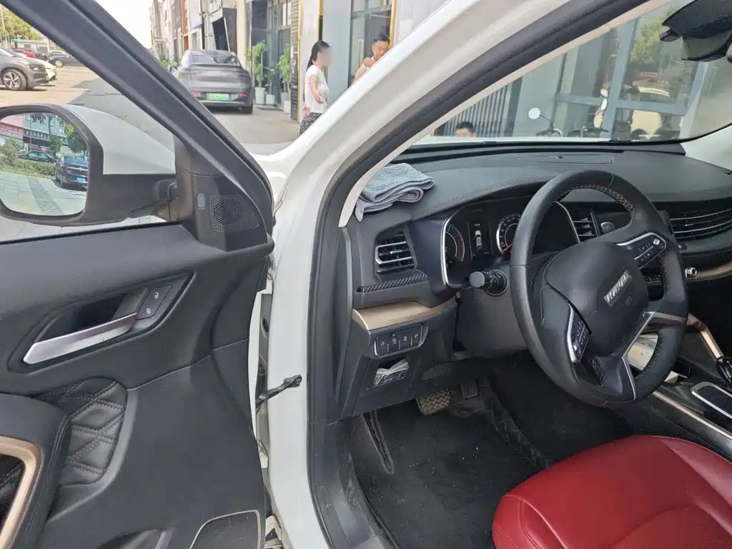 Фото 12 - Haval H6