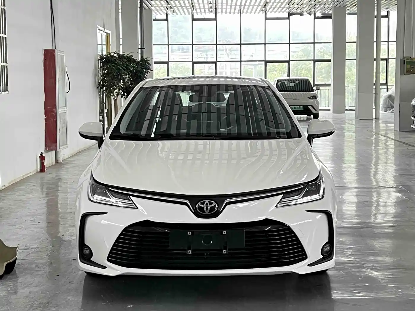 Toyota Corolla 2021 TNGA 1.5L CVT Elite Edition фото 4
