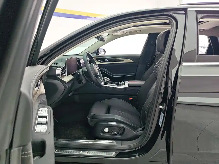 Hongqi H9 2020 2020 2.0T Smart Connection Qi Chang Edition