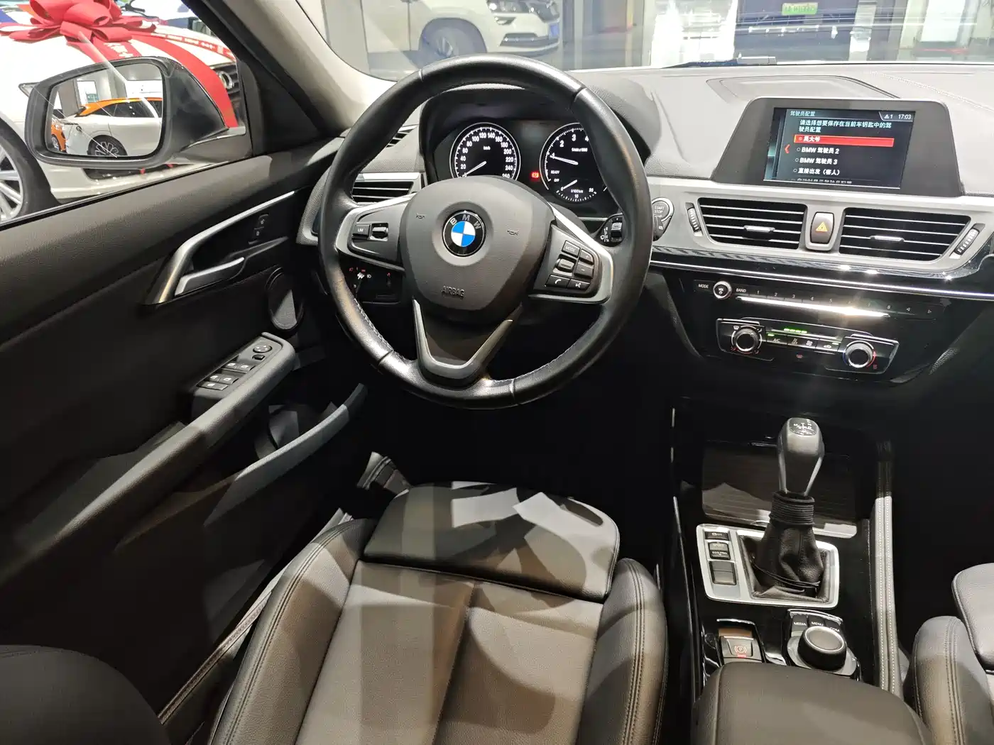 BMW 1 Series 2017 118i Sport фото 14