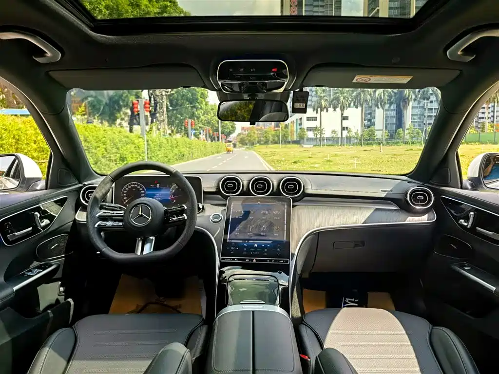 Mercedes-Benz C-Class 2024 Facelift C 200 L Sport фото 8