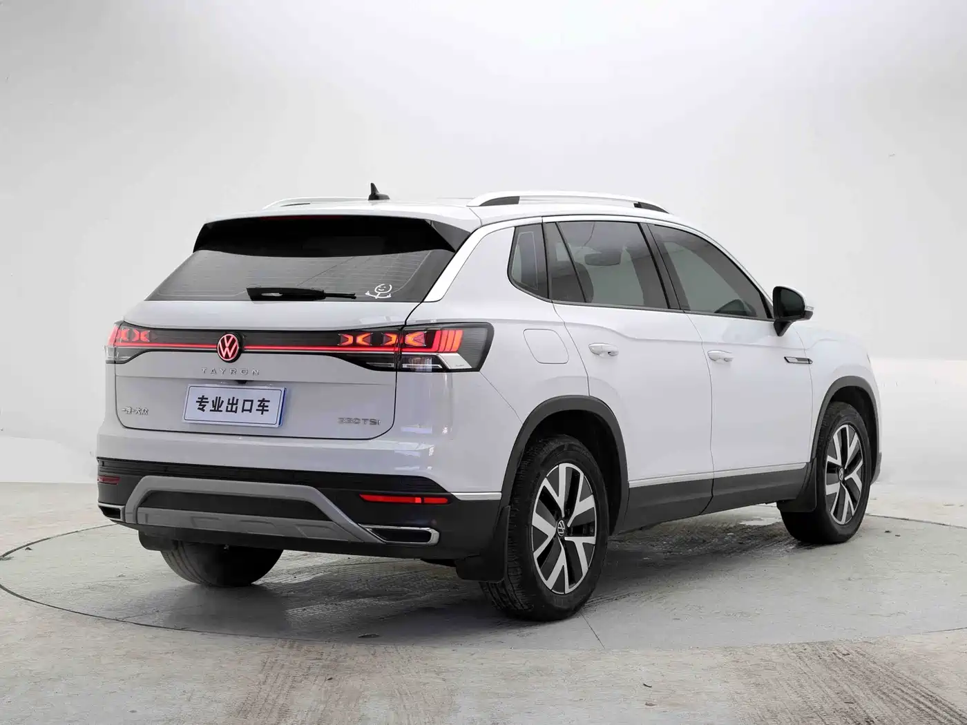 Volkswagen Tayron 2023 280TSI 2WD Luxury Plus Advanced Edition фото 6