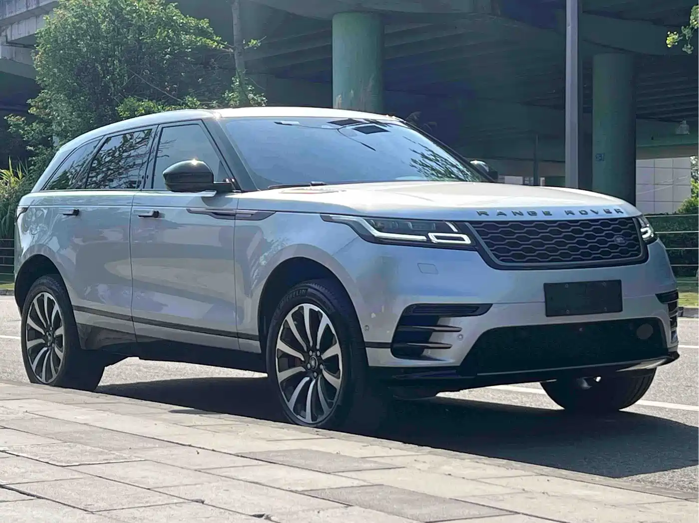 Land Rover Range Rover Velar 2021 P340 R-DYNAMIC SE фото 3