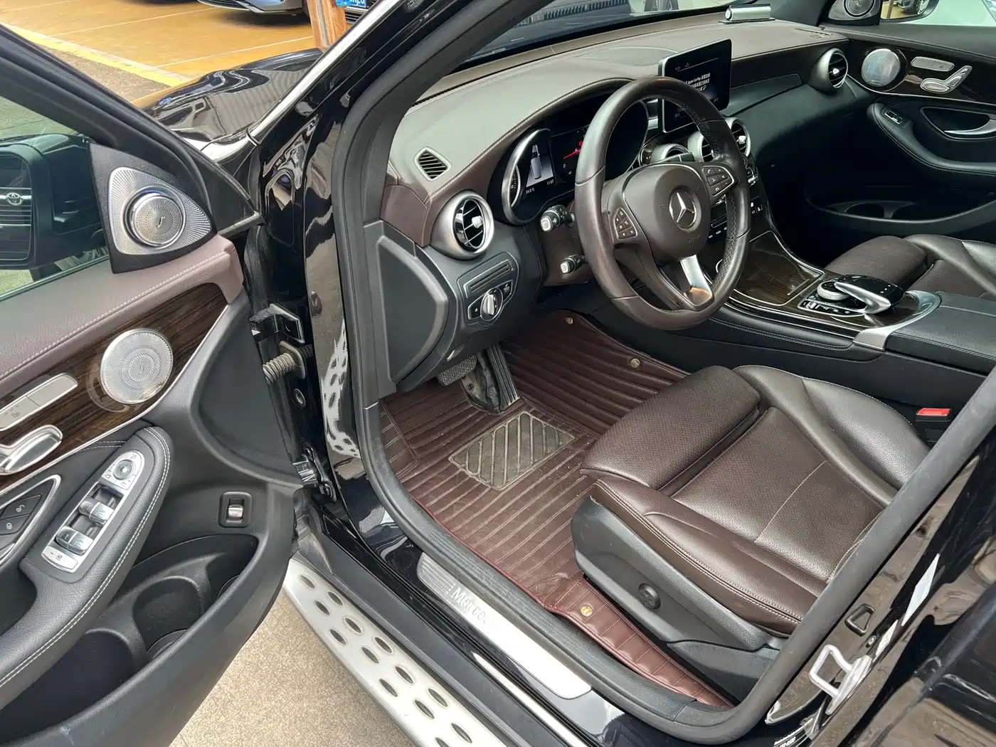 Mercedes-Benz GLC 2019 Facelift GLC 300 L 4MATIC Dynamic фото 6