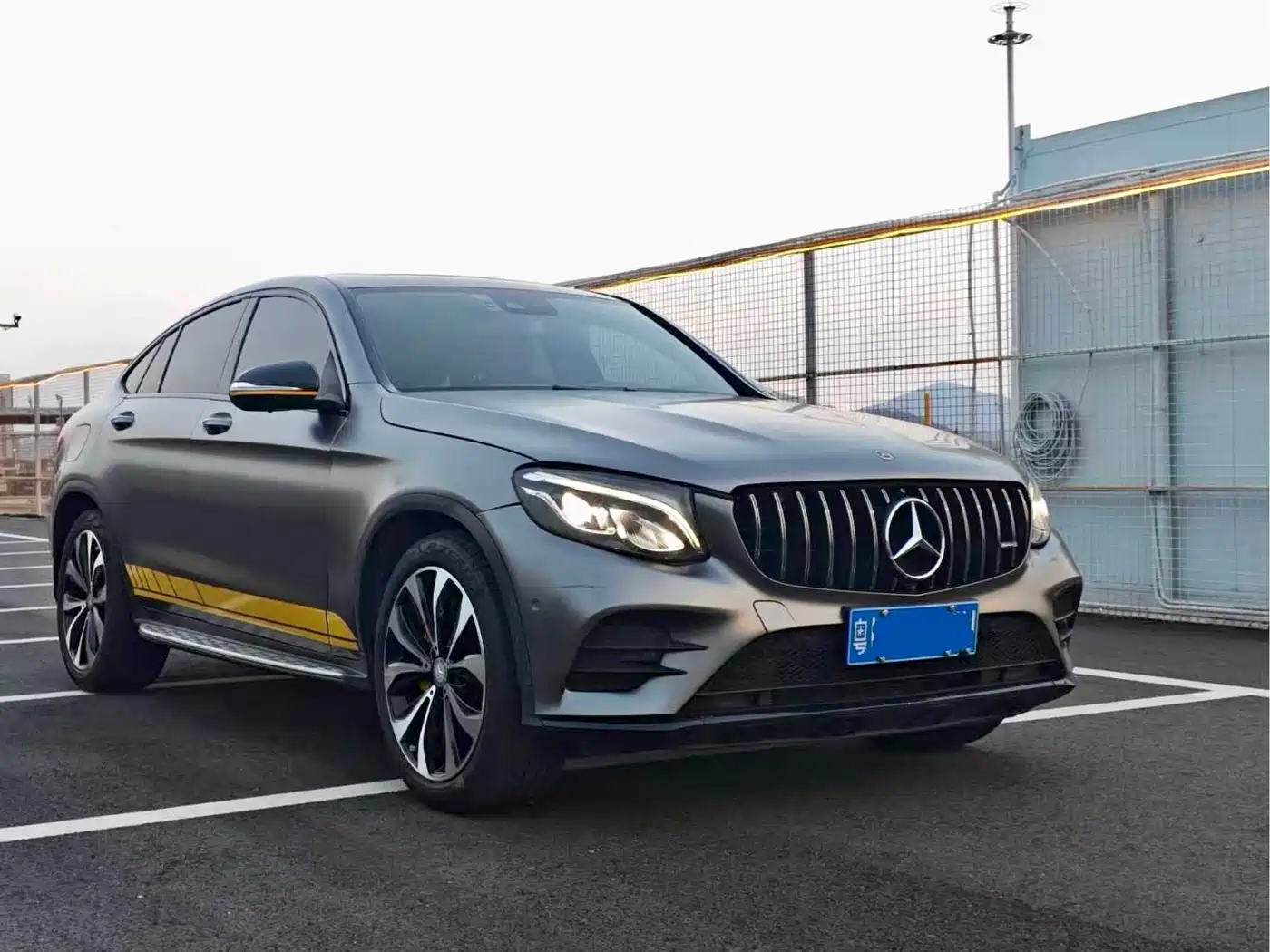 Mercedes-Benz GLC Coupe 2017 GLC 260 4MATIC Coupe SUV