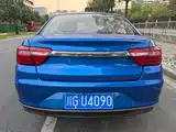 Фото 4 - Geely Vision
