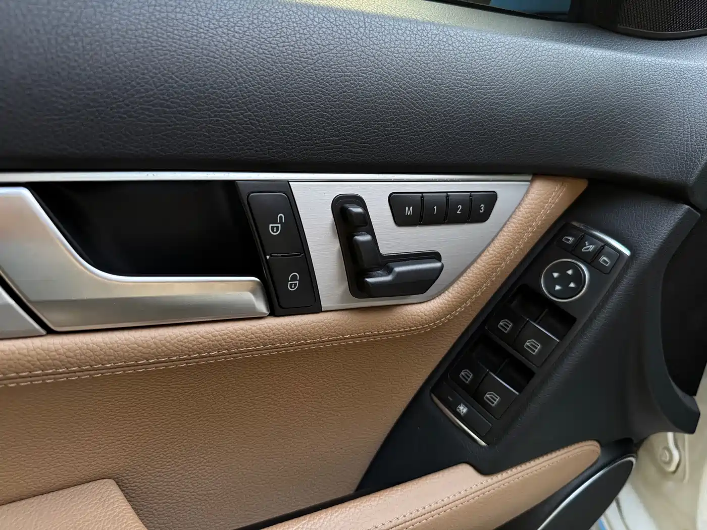 Mercedes-Benz C-Class (Import) 2011 C 200 Fashion Wagon Edition фото 12